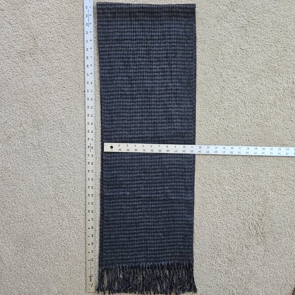 Black and Grey Cashmere Houndstooth Scarf Black Grey - Picture 10 of 10